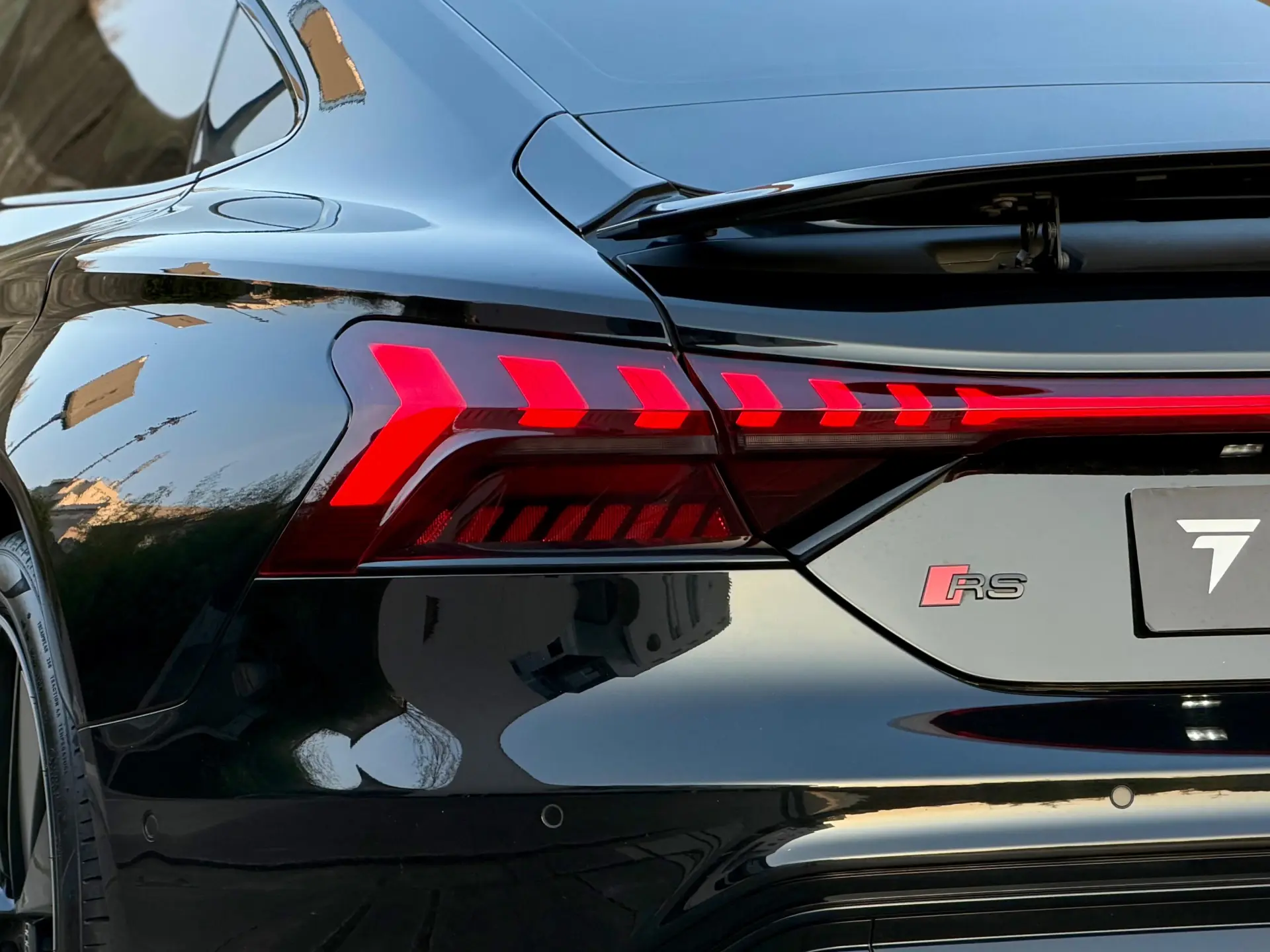 Audi e-tron GT quattro 60