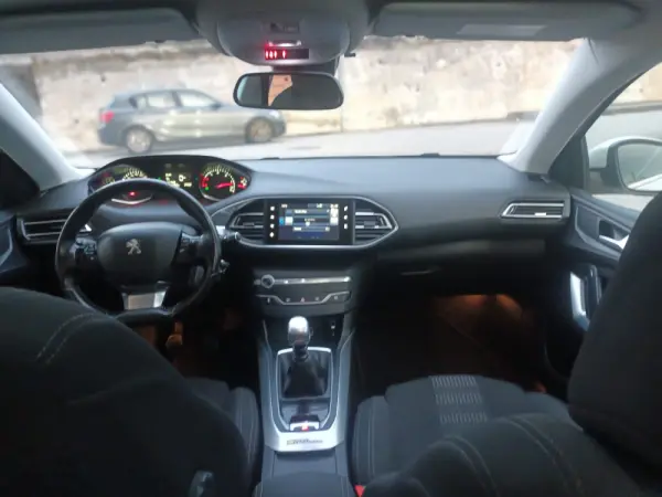 Peugeot 308 SW 1.6 e-HDi Active 10