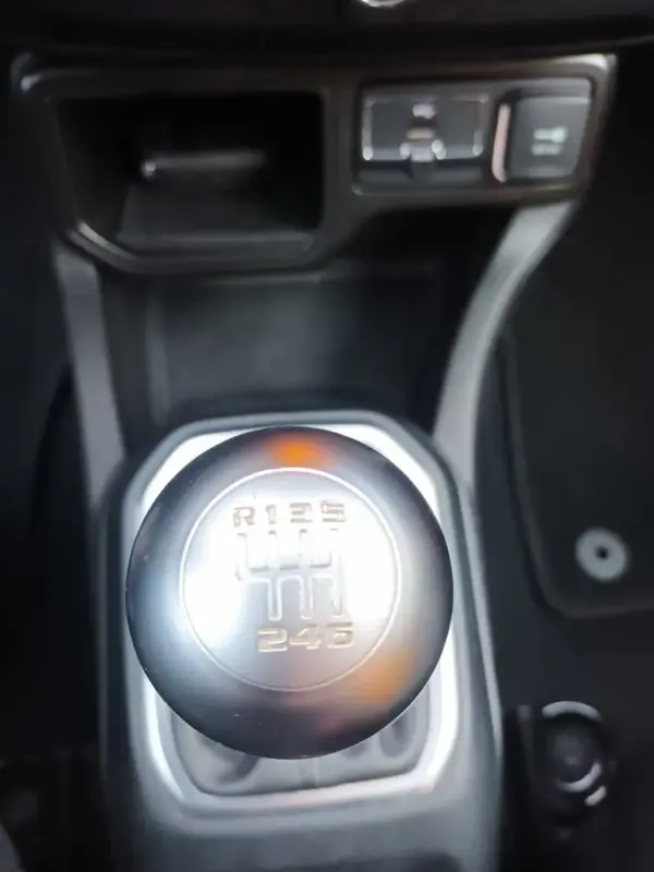 Jeep Renegade 1.0 T Orange Edition 18