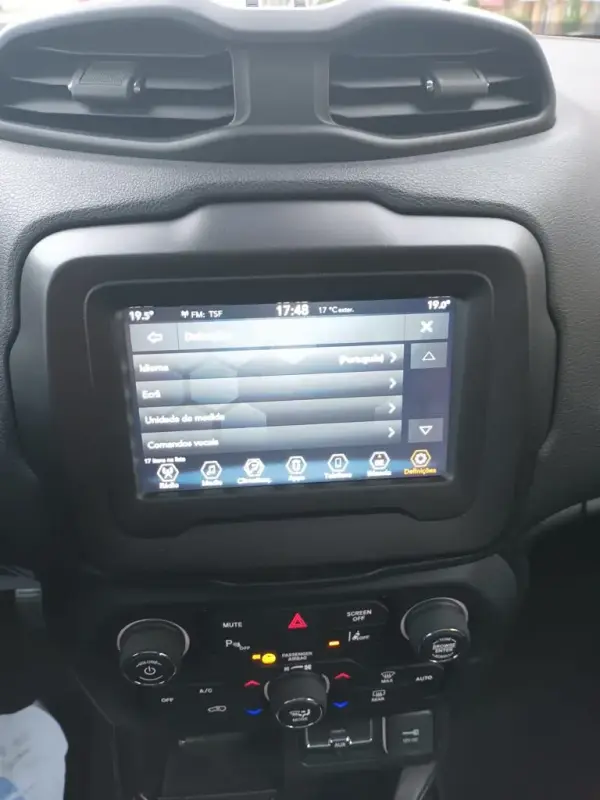 Jeep Renegade 1.0 T Orange Edition 17