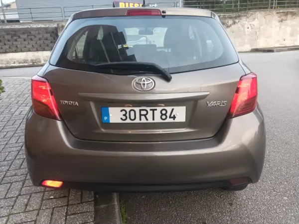Toyota Yaris 1.4 D-4D Comfort 5