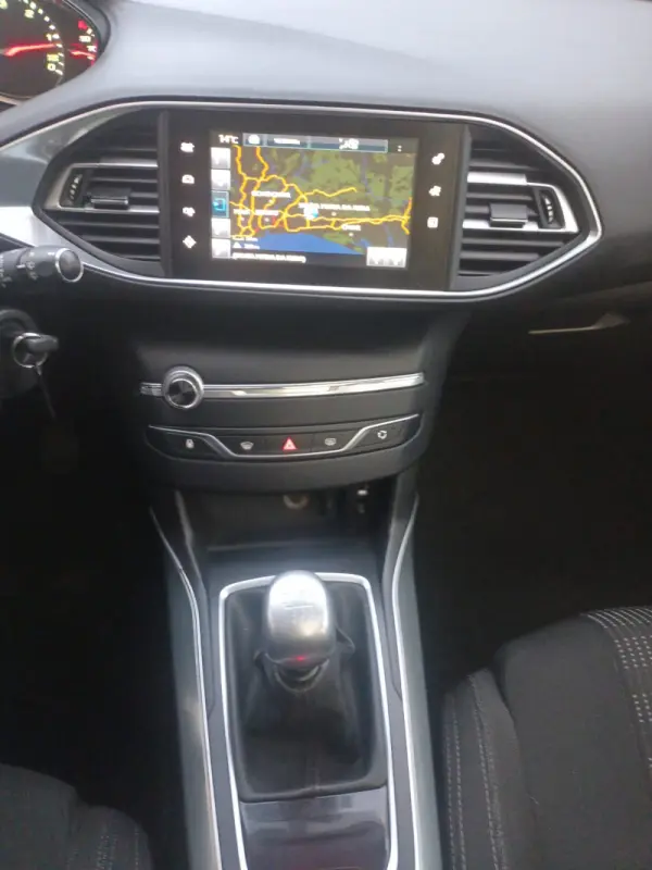 Peugeot 308 SW 1.6 e-HDi Active 11