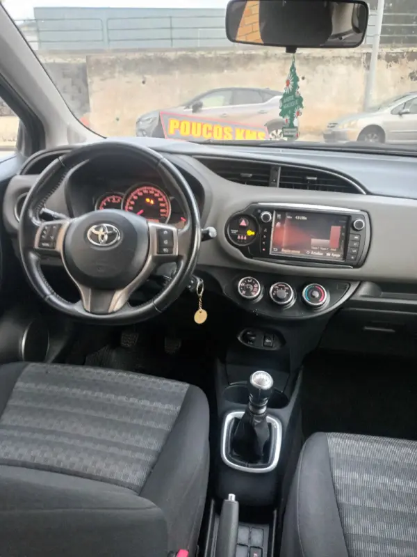 Toyota Yaris 1.4 D-4D Comfort 17