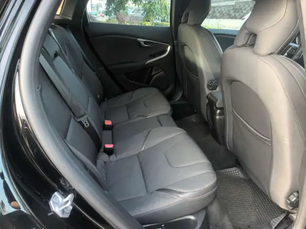 Volvo V40 Cross Country 2.0 D3 Geartronic 21