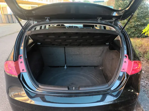 SEAT Leon 1.6 TDI Reference 19