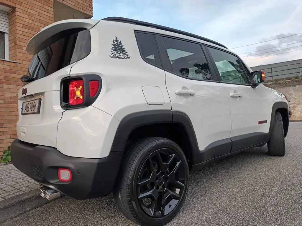 Jeep Renegade 1.0 T Orange Edition 7
