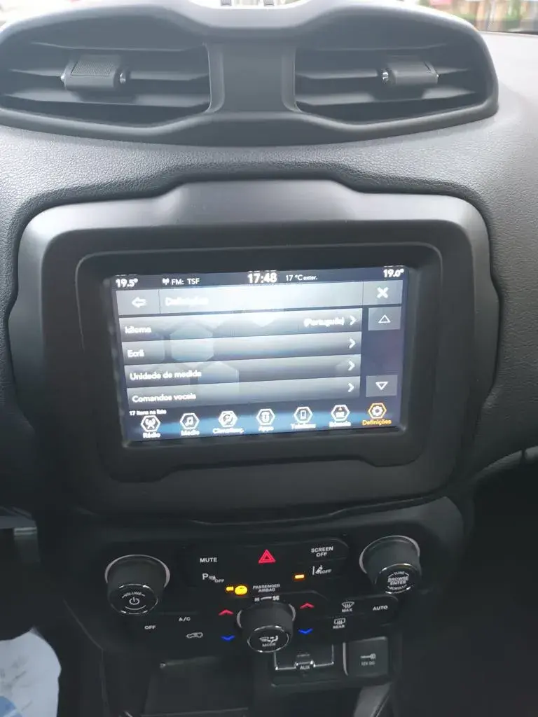 Jeep Renegade 1.0 T Orange Edition 17