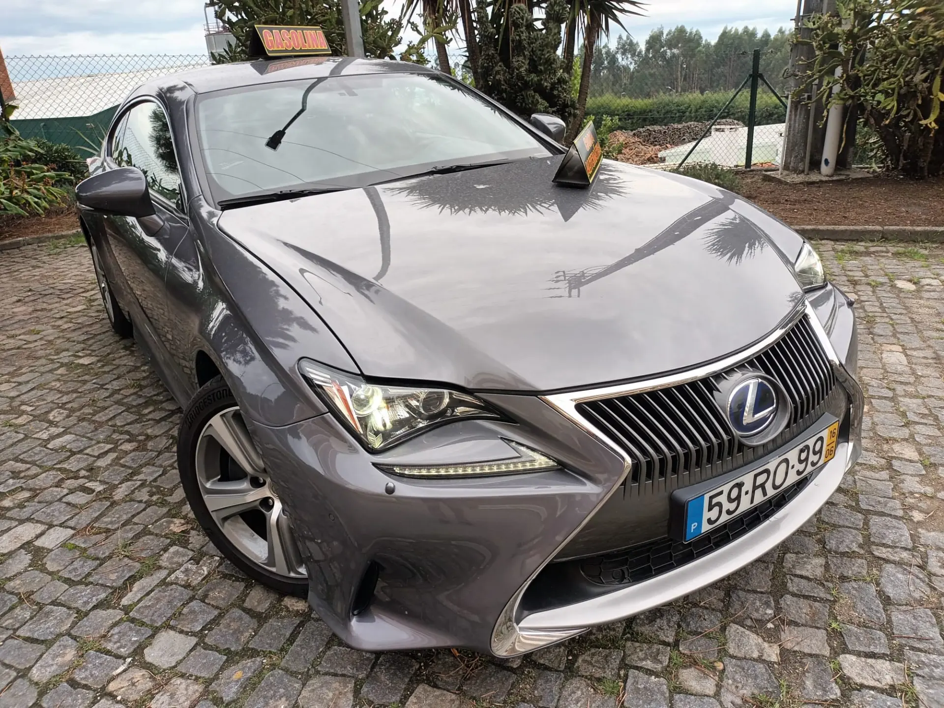 Lexus RC 300h F Sport 5
