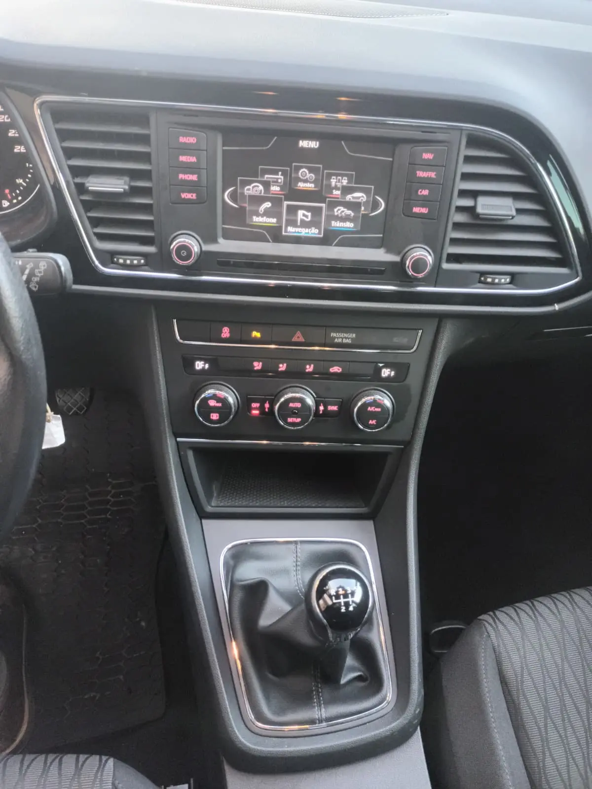 SEAT Leon 1.6 TDI Style Ecomotive 22