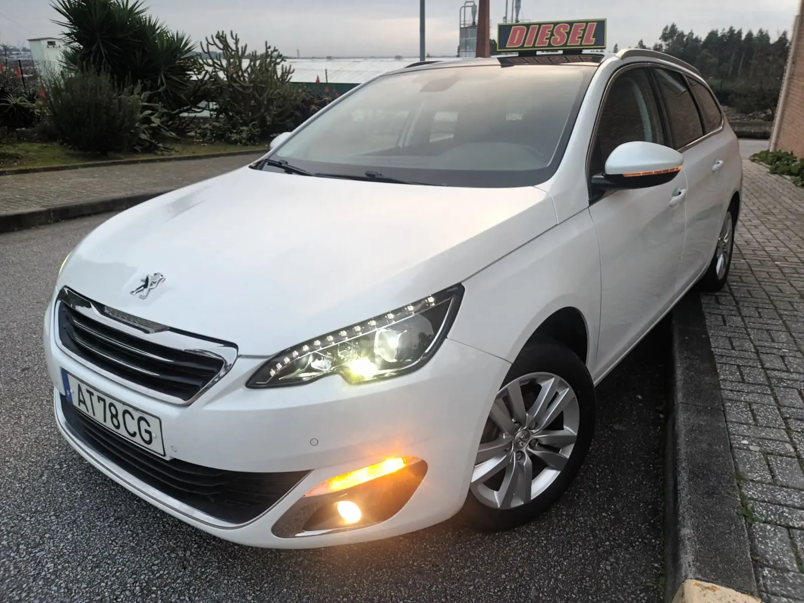 Peugeot 308 SW 1.6 e-HDi Active 1
