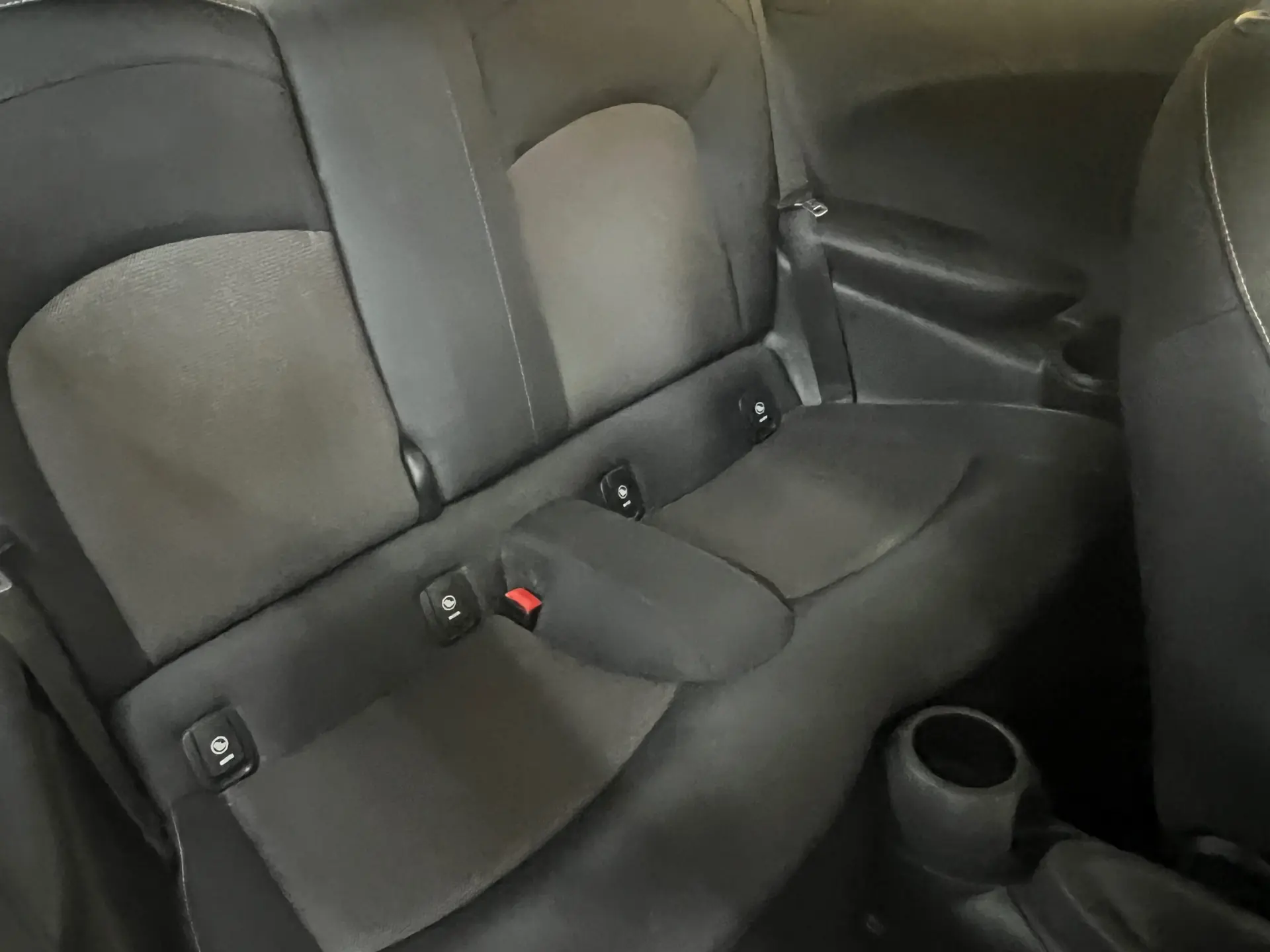 MINI 3 Portas Cooper D Aut. 6