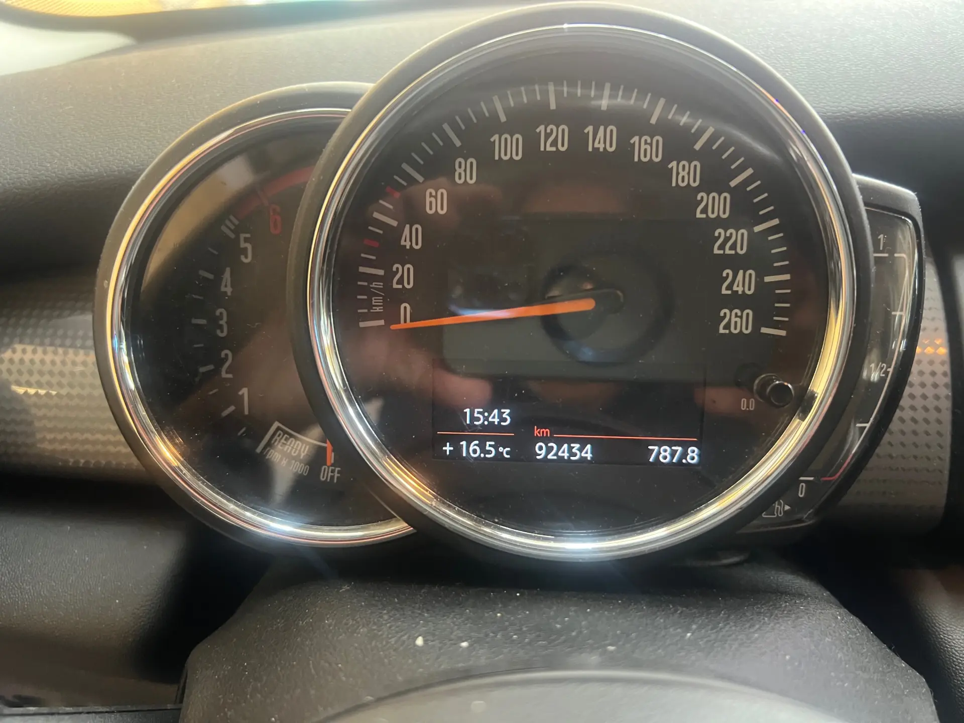 MINI 3 Portas Cooper D Aut. 5