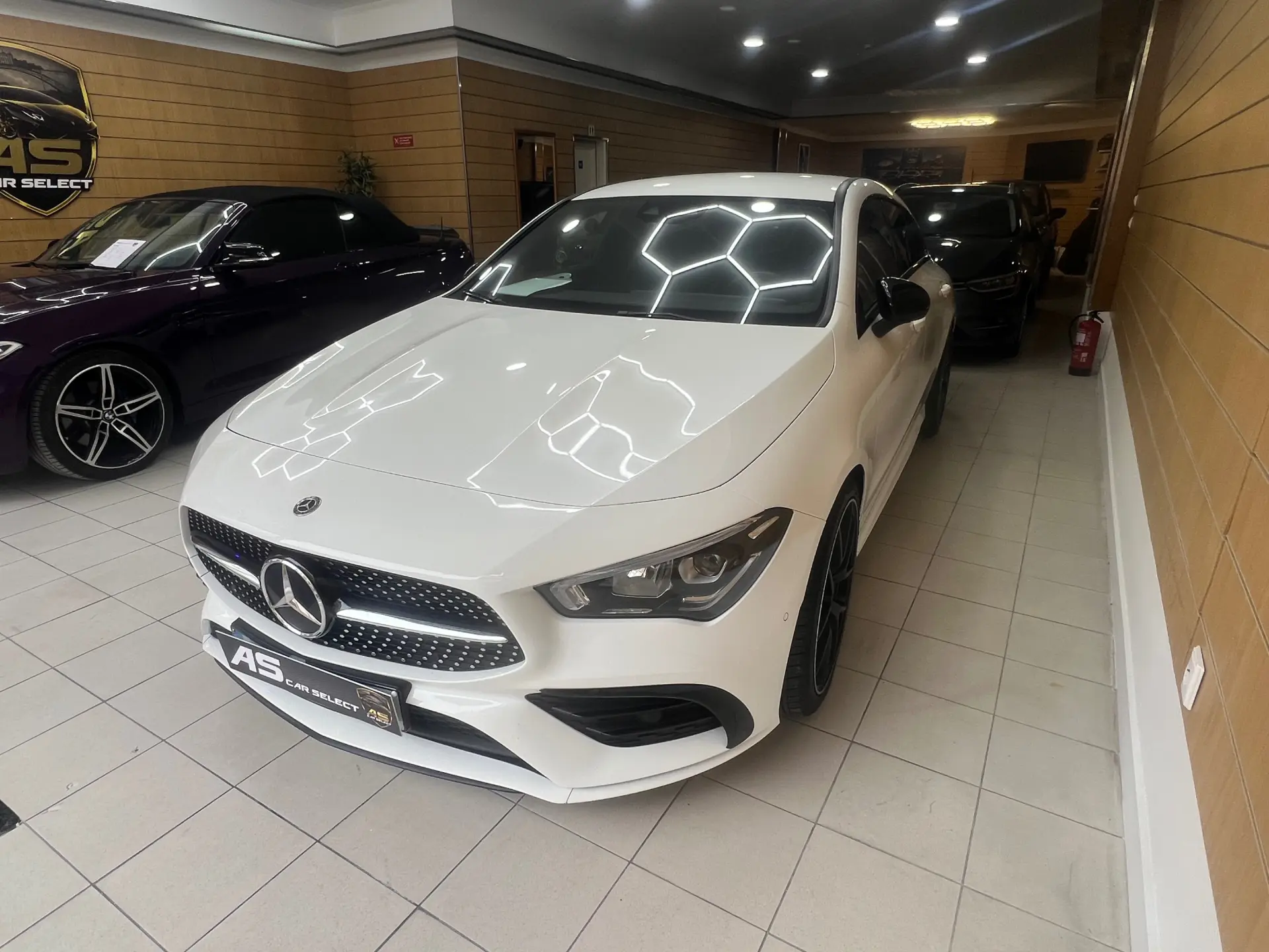 Mercedes-Benz CLA 220 7G-DCT AMG Line 2