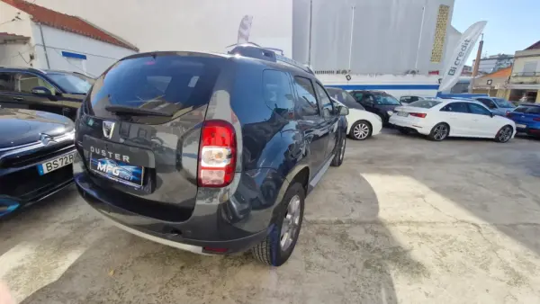 Dacia Duster 1.5 dCi Prestige 12