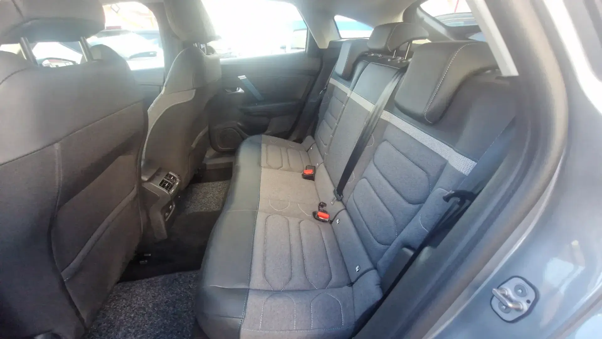 Citroën e-C4 50 kWh Feel 12