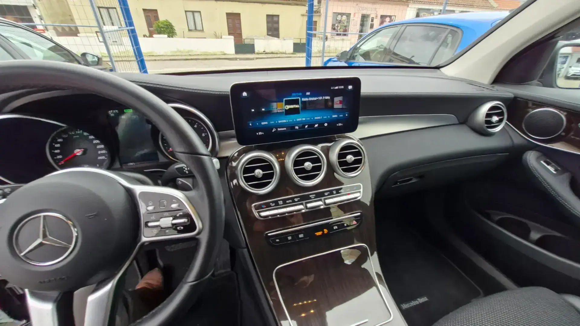 Mercedes-Benz GLC 300 Outro 6