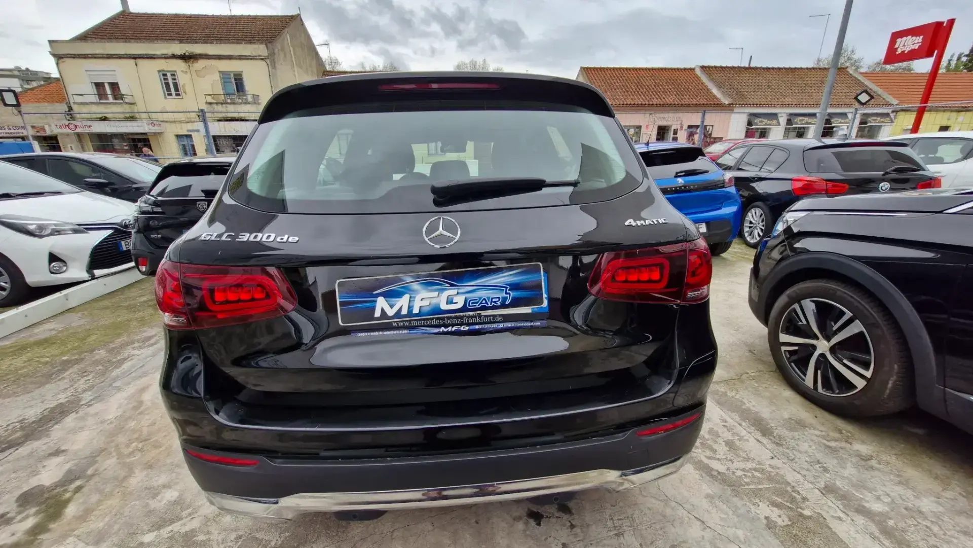 Mercedes-Benz GLC 300 Outro 12