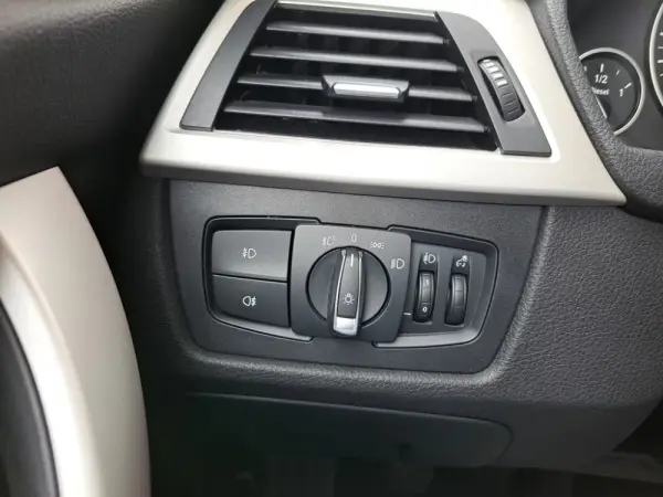 BMW 318 d Touring 21