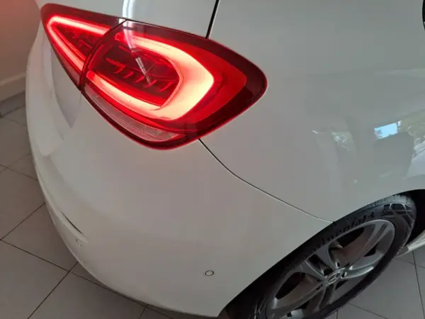 Mercedes-Benz A 180 d Style Plus Aut. 26