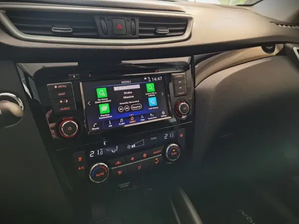 Nissan Qashqai 1.3 DIG-T N-Connecta J18 16