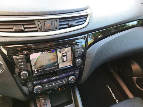 Nissan Qashqai 1.3 DIG-T N-Connecta J18 18