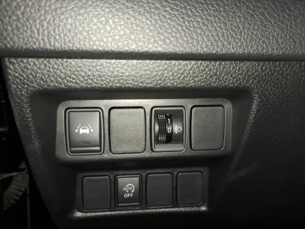 Nissan Qashqai 1.3 DIG-T N-Connecta J18 20