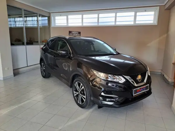 Nissan Qashqai 1.3 DIG-T N-Connecta J18 26