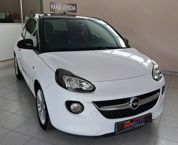 Opel Adam 1.2 Glam 2
