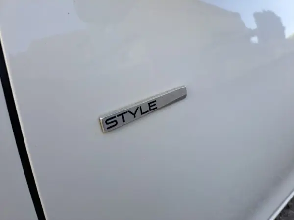 Peugeot 108 1.0 VTi Style 24