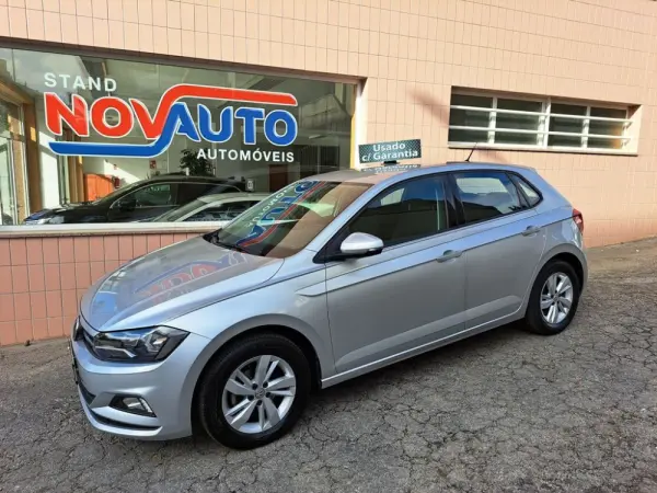 Volkswagen Polo 1.0 Confortline 5