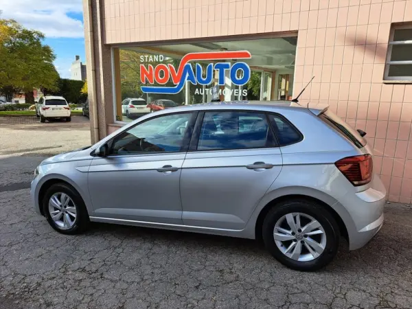 Volkswagen Polo 1.0 Confortline 9