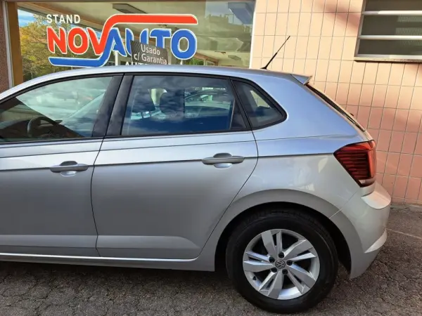Volkswagen Polo 1.0 Confortline 11