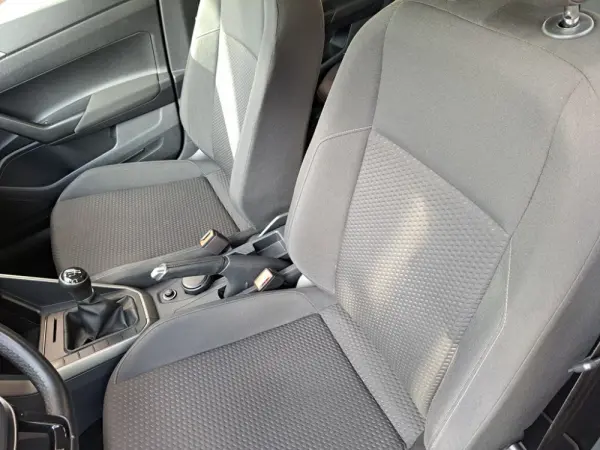 Volkswagen Polo 1.0 Confortline 17