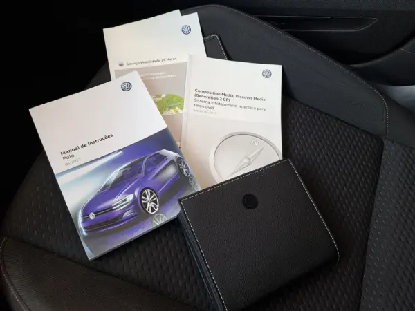 Volkswagen Polo 1.0 Confortline 21