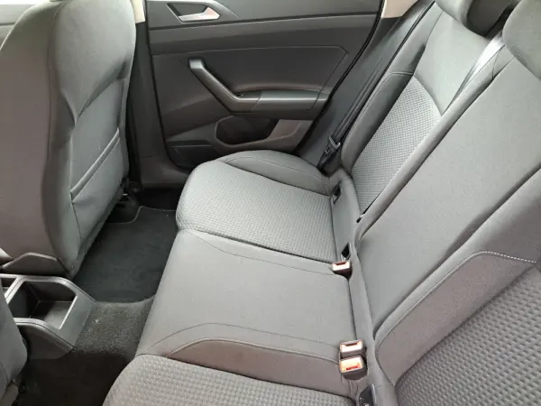 Volkswagen Polo Confortline 21