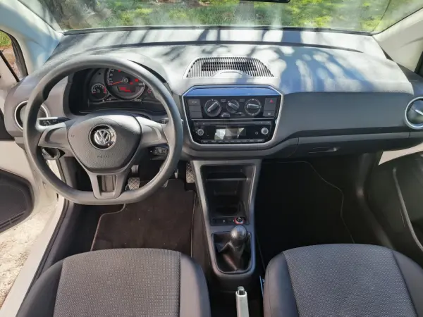 Volkswagen Up! 1.0 BMT Move 13