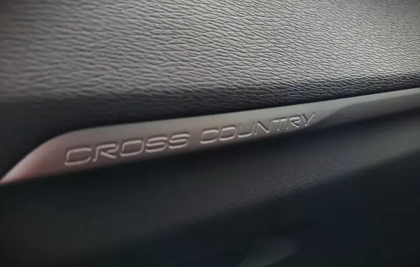 Volvo V40 Cross Country 2.0 D3 Plus 6