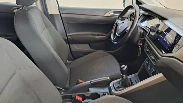 Volkswagen Polo Confortline 19