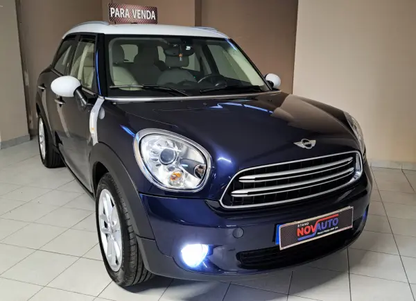 MINI Countryman Cooper Auto 2