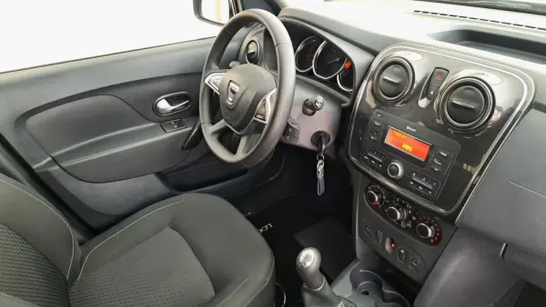 Dacia Logan MCV 0.9 TCe Comfort 15