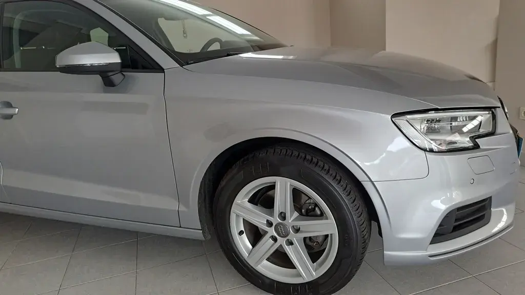 Audi A3 Limousine 30 TFSI Design S tronic 22