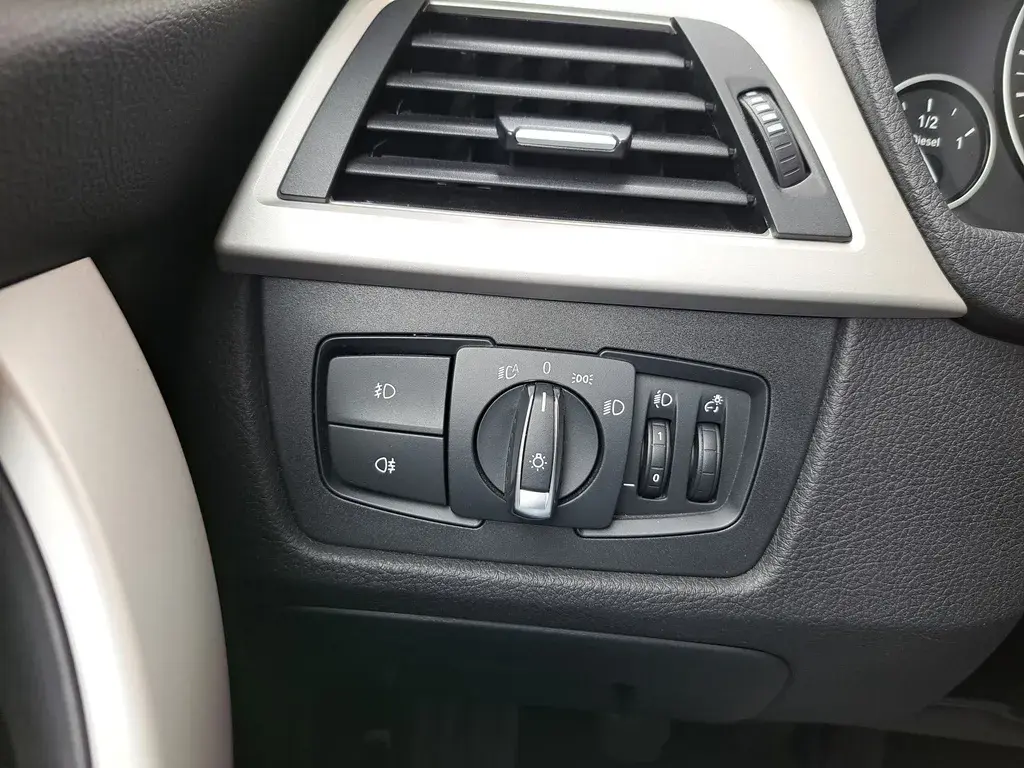 BMW 318 d Touring 21