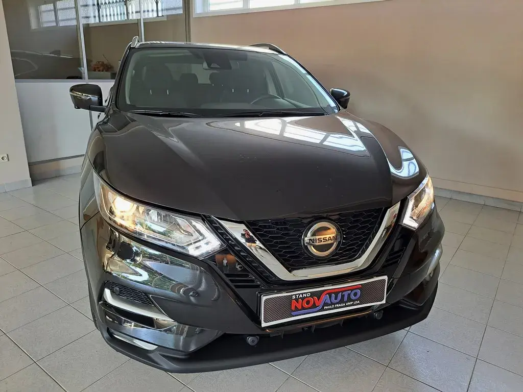 Nissan Qashqai 1.3 DIG-T N-Connecta J18 2