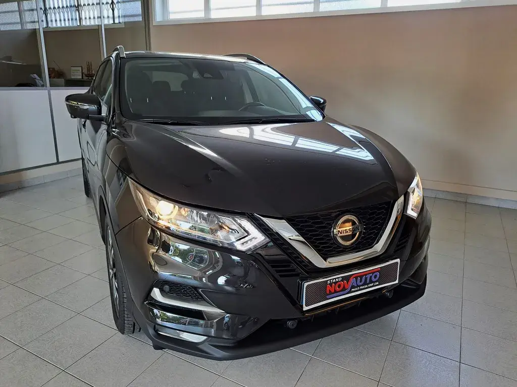 Nissan Qashqai 1.3 DIG-T N-Connecta J18 3
