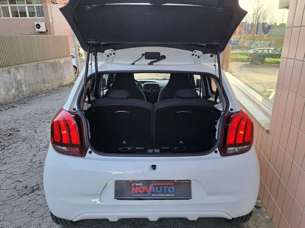 Peugeot 108 1.0 VTi Style 12