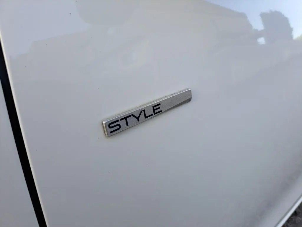 Peugeot 108 1.0 VTi Style 24