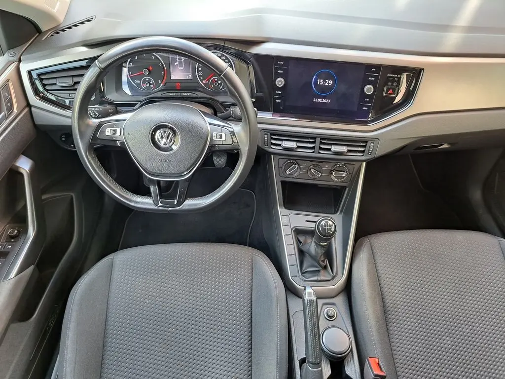 Volkswagen Polo 1.0 Confortline 14