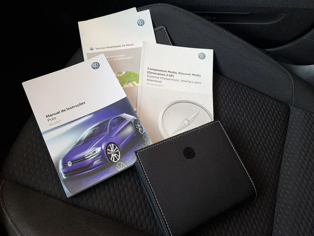 Volkswagen Polo 1.0 Confortline 21