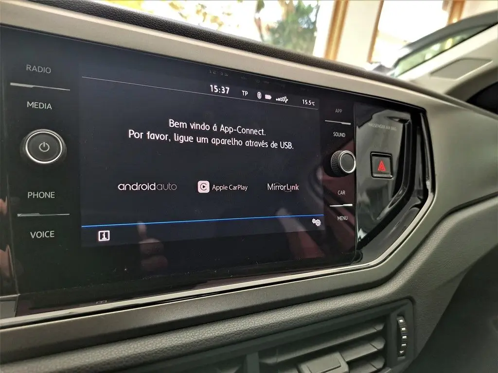 Volkswagen Polo 1.0 Confortline 26