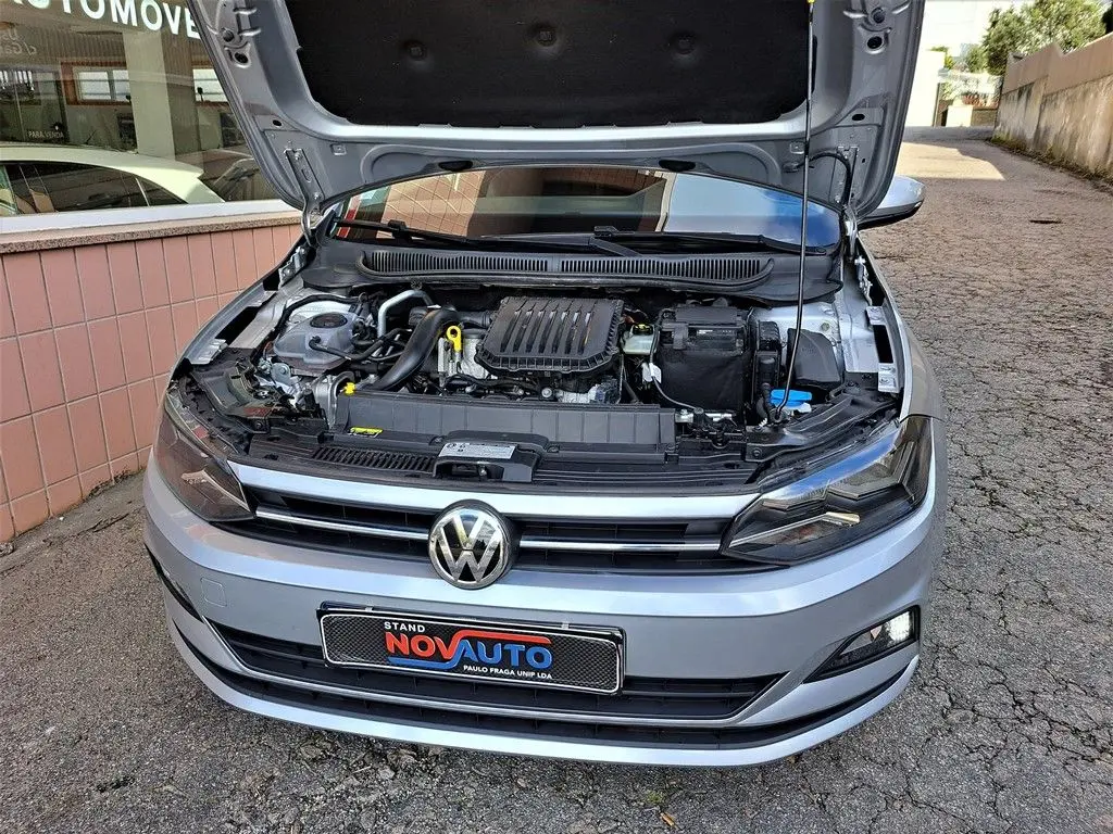 Volkswagen Polo 1.0 Confortline 28